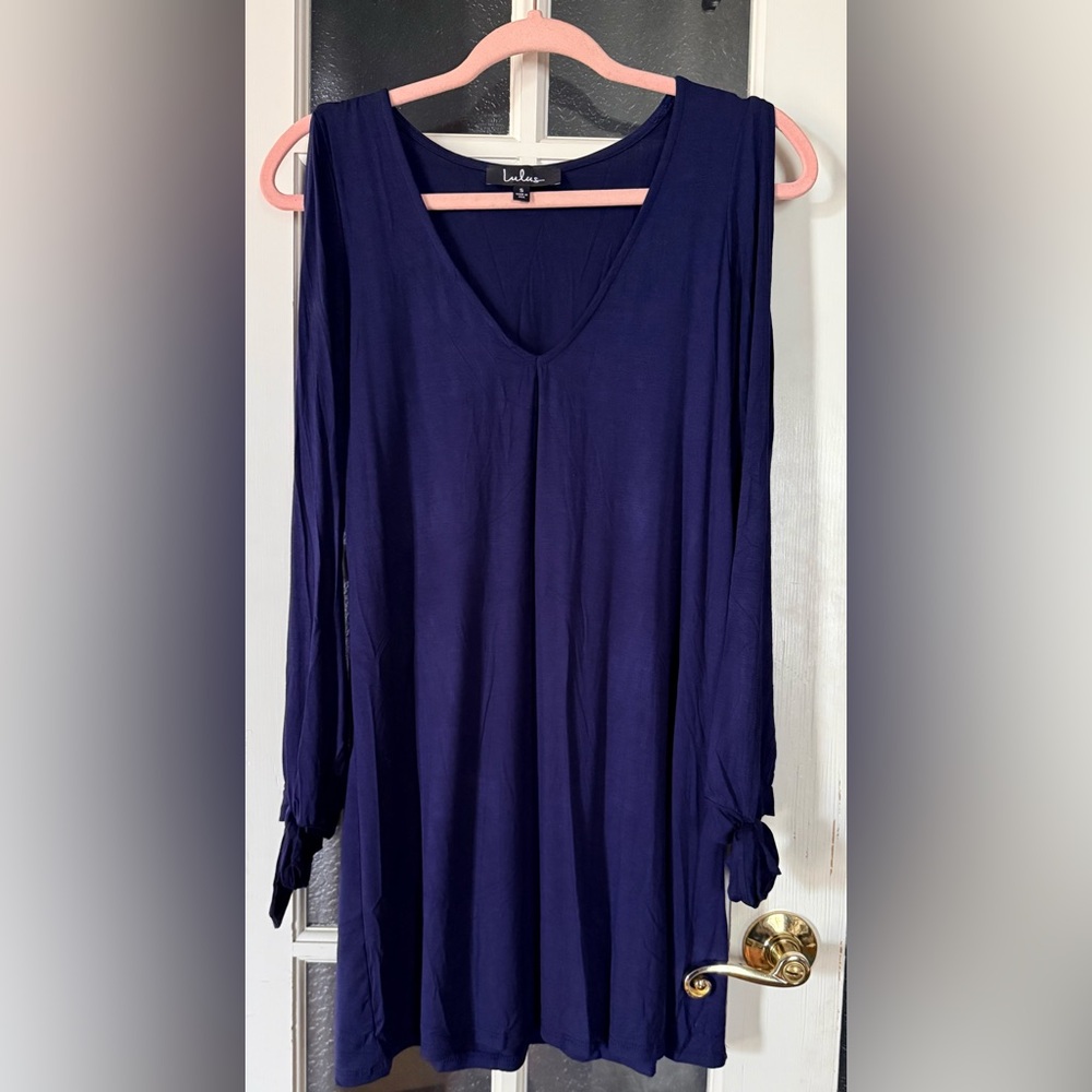 Lush Deep Navy V-Neck Tie Sleeve Tunic